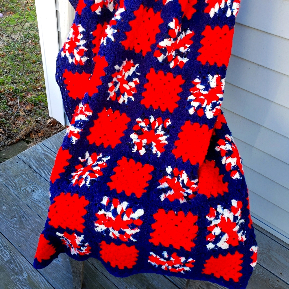 Patriotic Granny Afghan 60"x74" Red White Blue